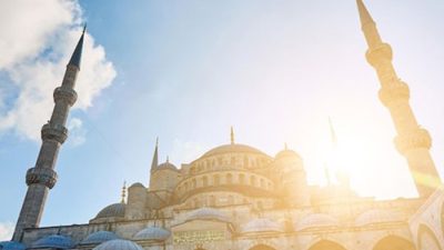 10 Nama Malaikat Beserta Tugasnya yang Wajib Diketahui Umat Islam