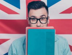 Klasifikasi Gelar di Inggris: Perbedaan Antara Gelar Honours dan Ordinary