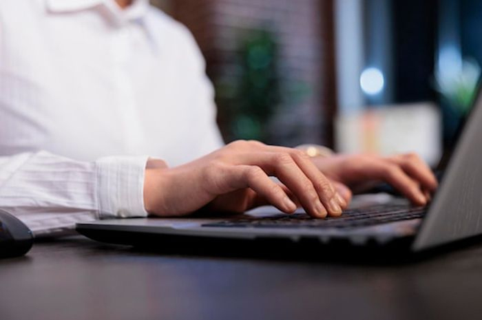 Ilustrasi Tips dan Trik Sukses dalam Menjalankan Digital Marketing di Era Modern